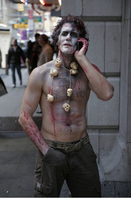 Even the dead love to chat on cellphones